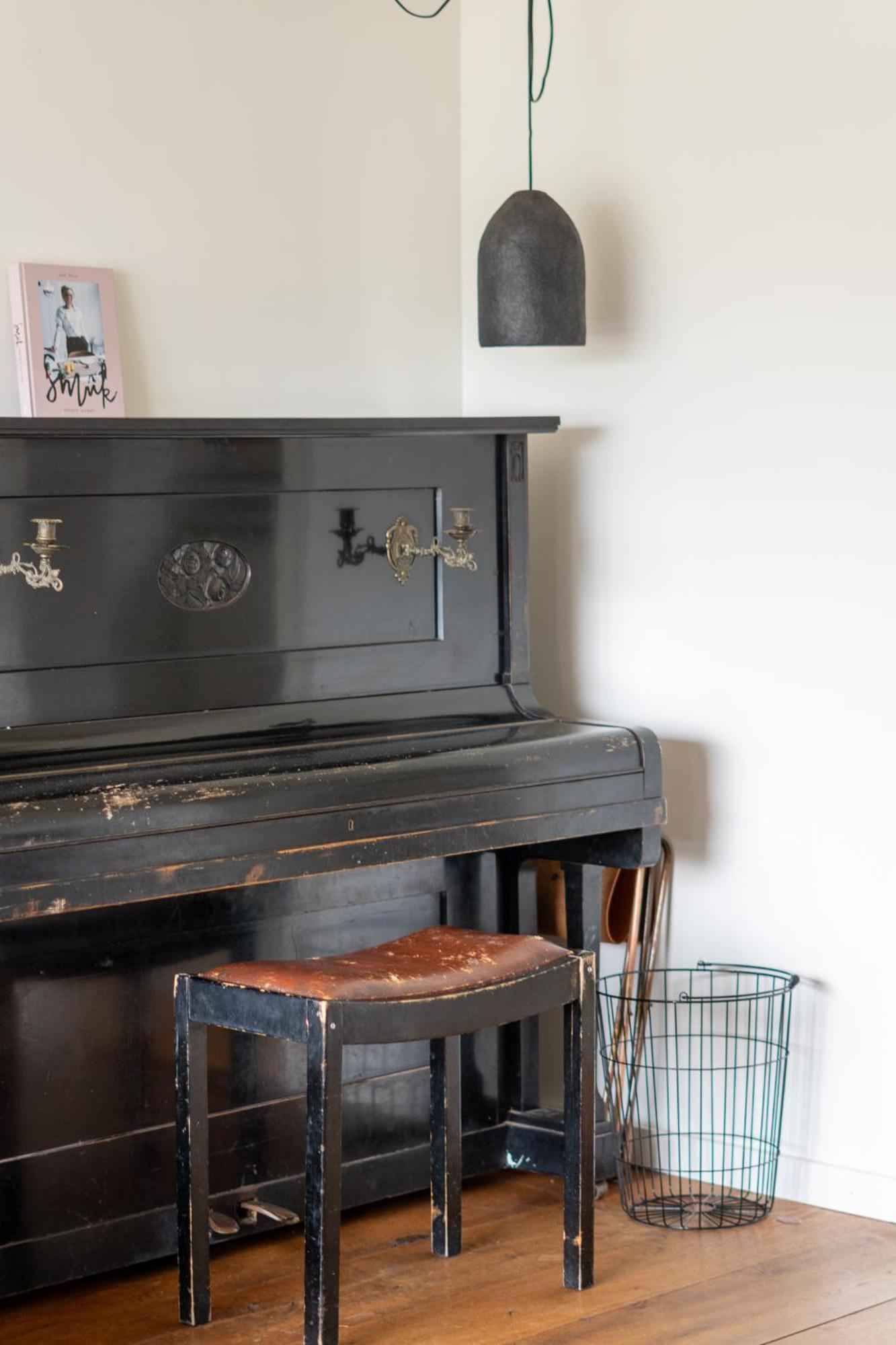 Stijlvol & Lief Onthaast-Huisje Met Piano, Tv En Wifi Holwerd Luaran gambar